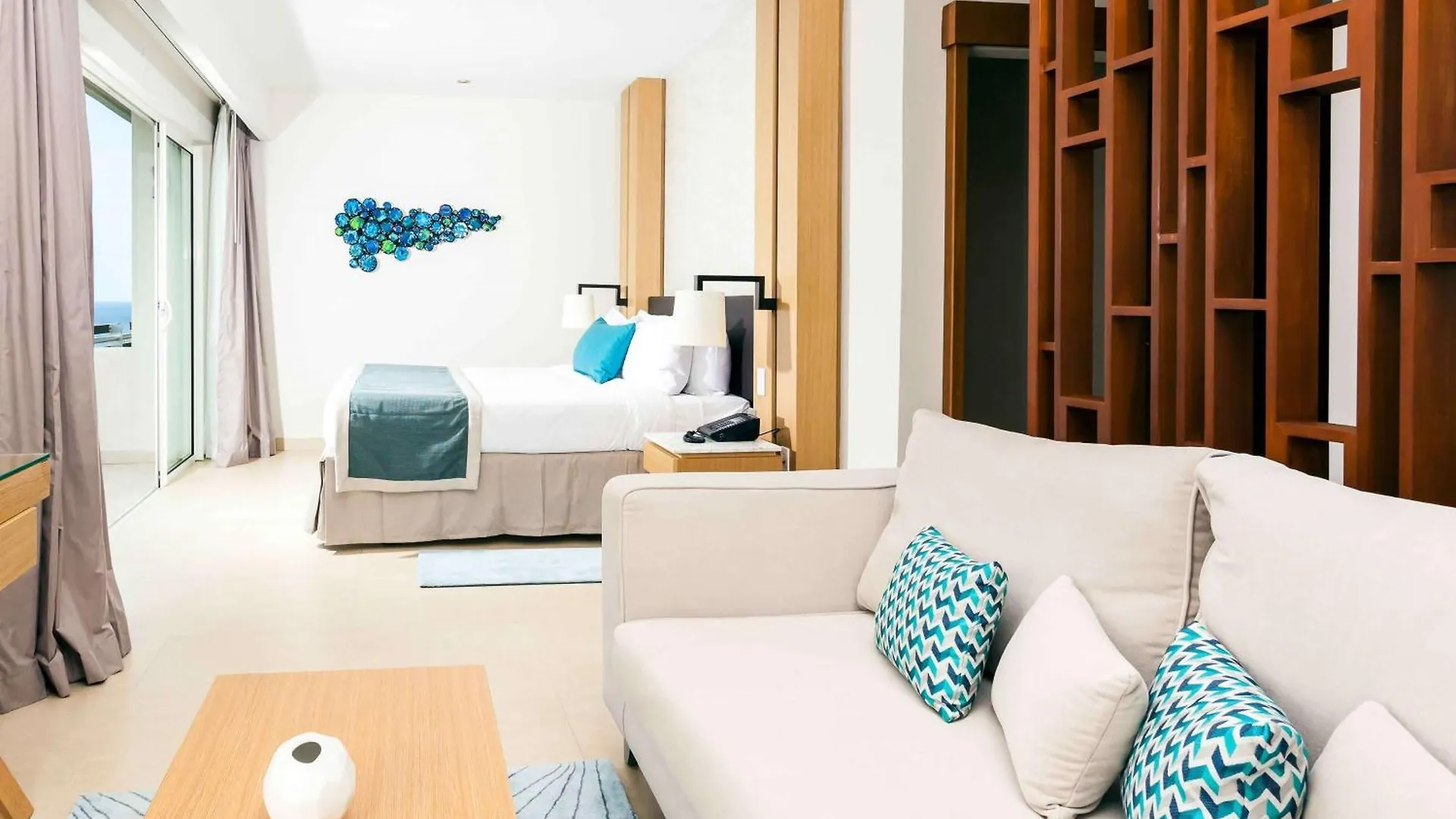 Sonesta Ocean Point Resort (Adults Only) Maho