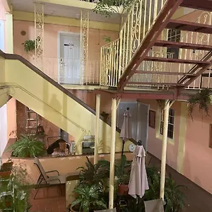 Gasthof Midtown, Charlotte Amalie