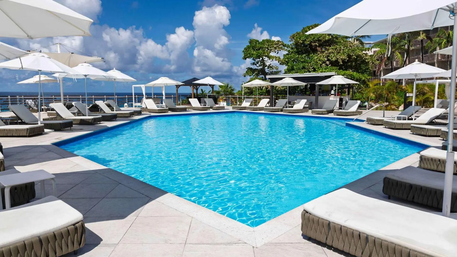 Sonesta Ocean Point Resort (Adults Only) Maho 5*,  Sint Maarten