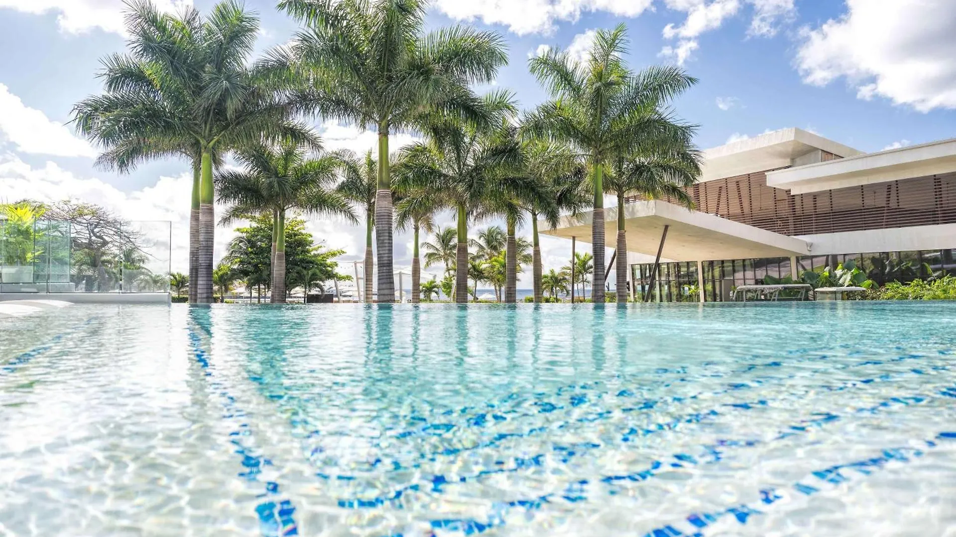 Sonesta Ocean Point Resort (Adults Only) Maho