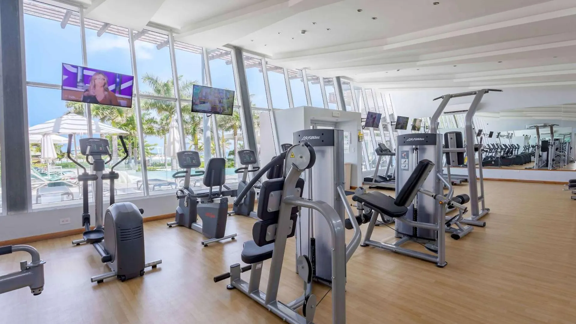 Sonesta Ocean Point Resort (Adults Only) Maho